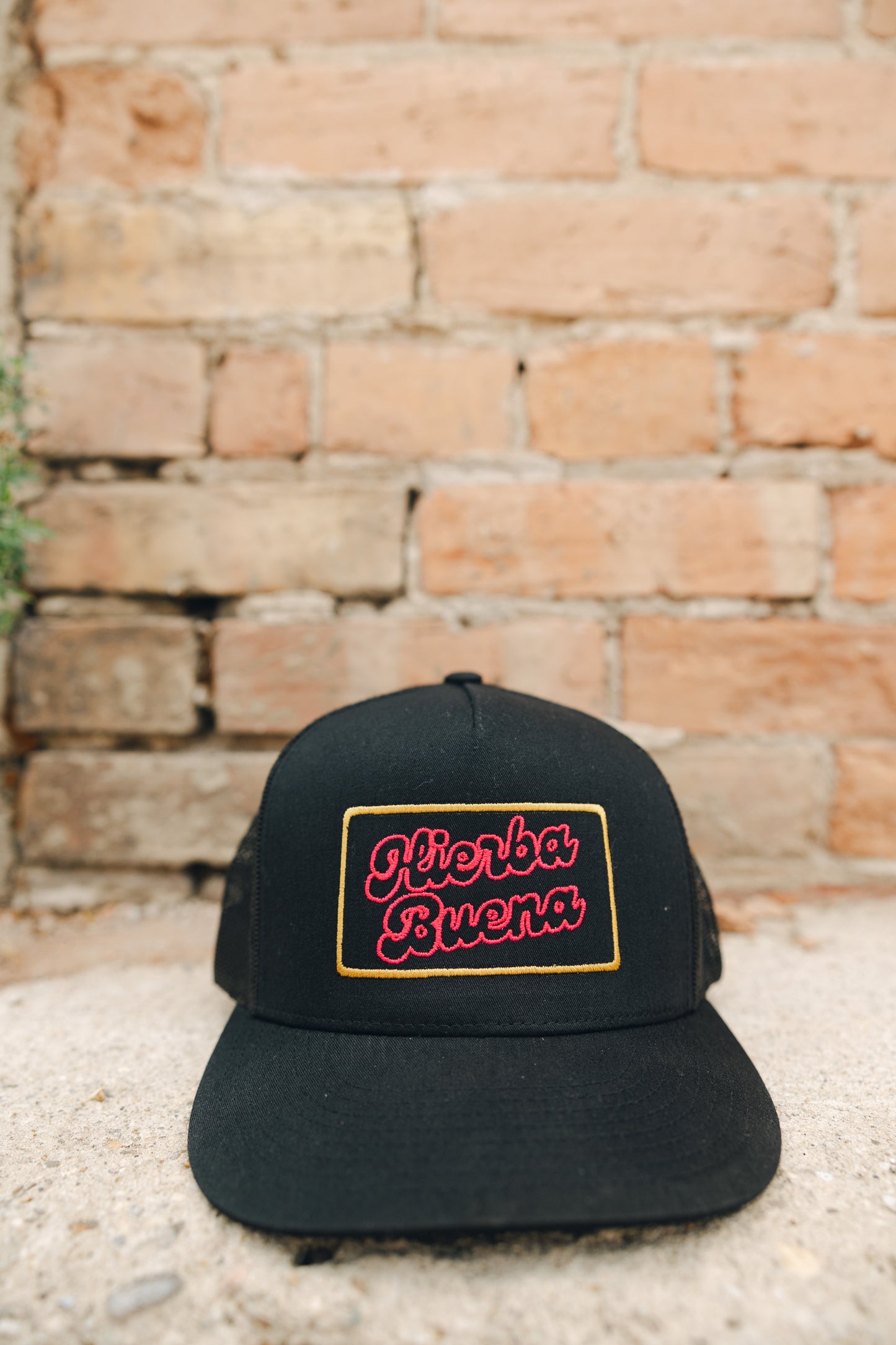 Hierba Buena | Classic Mesh Pink+Gold Trucker Cap